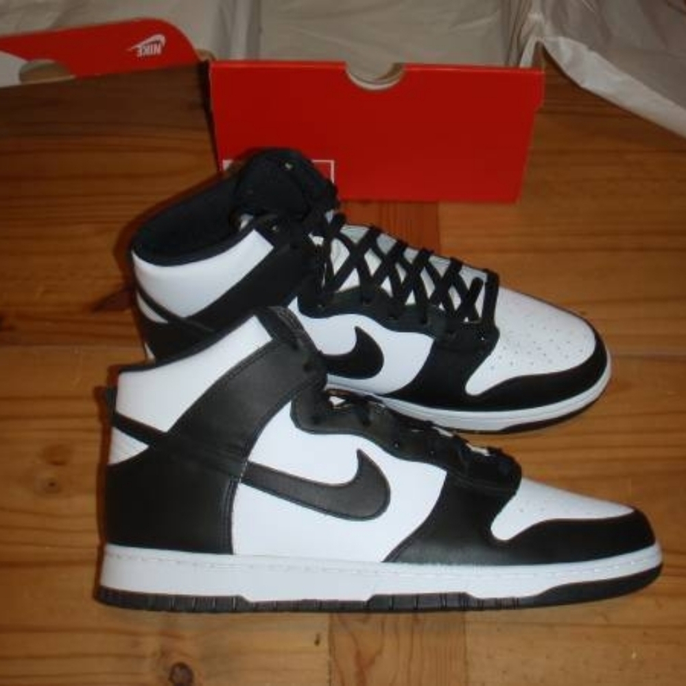 DS/Brand NEW Nike Dunk High Retro - Panda - Men's Size 12
